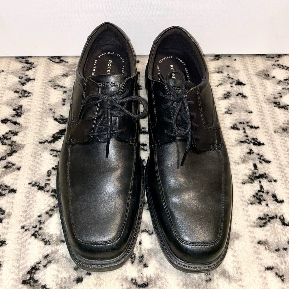 Rockport men’s dress shoes 11.5